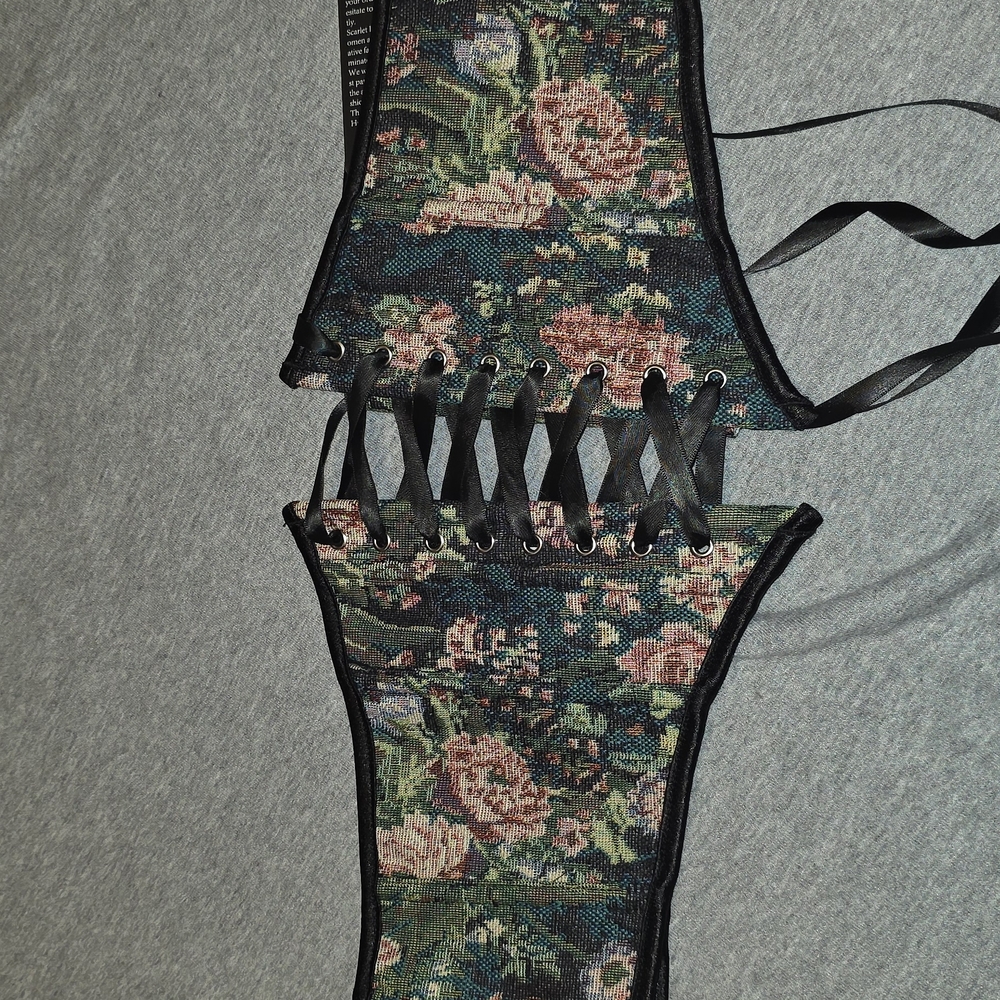 Floral Tapestry Corset Belt